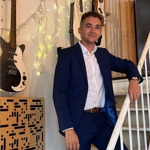 Meet your Posher, Antonio